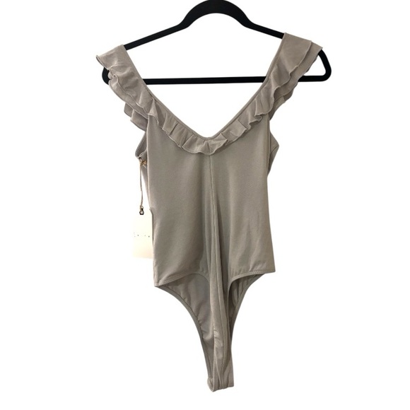 NWT Leith Ruffle Body Suit - Picture 3 of 5